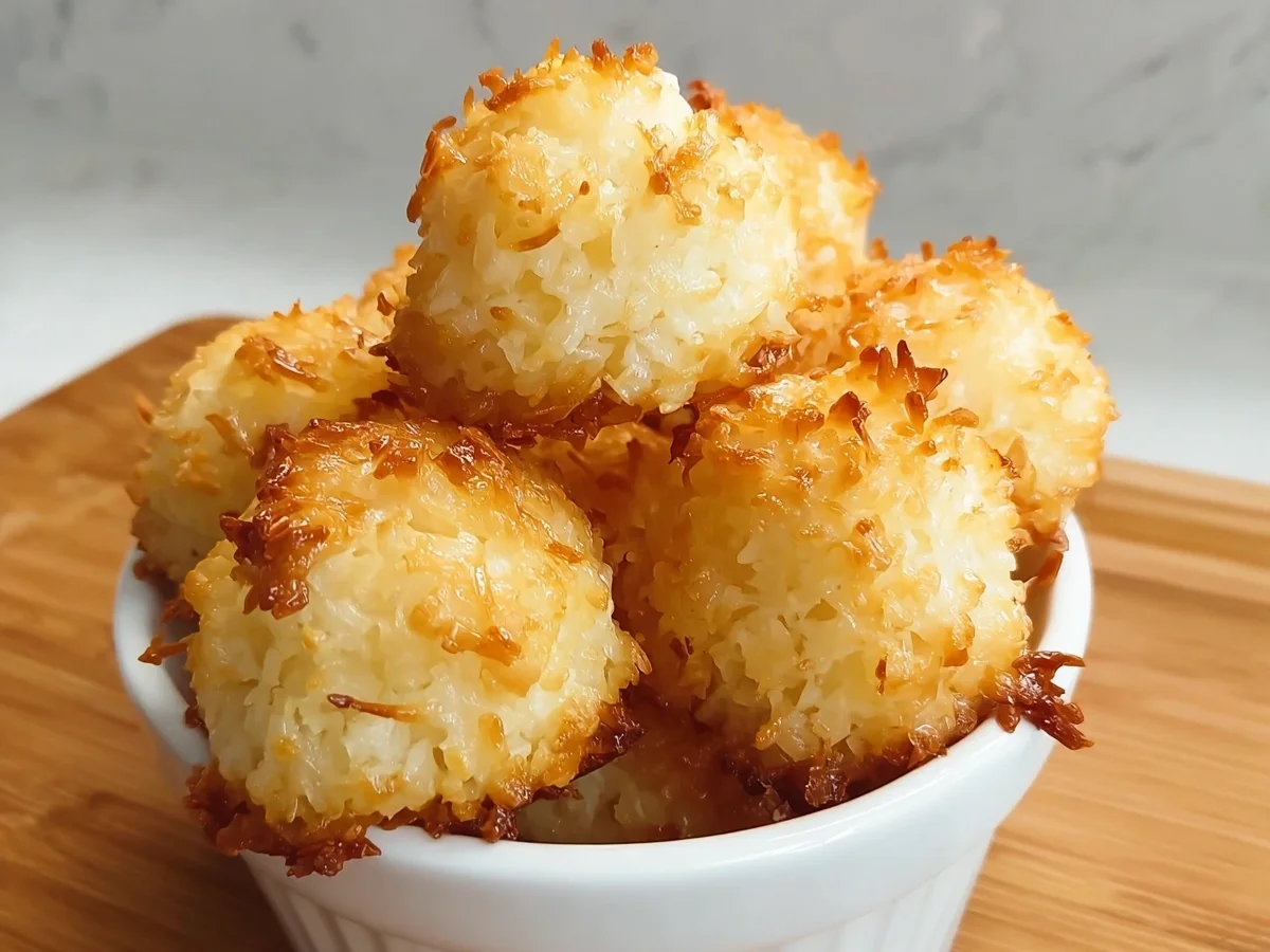 Keto Coconut Macaroons: Easy 3-Ingredient Recipe - Image 2