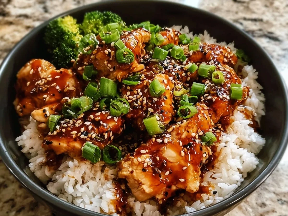 Sticky Chicken Rice Bowls: Easy Meal Prep & Family Dinner - Image 1
