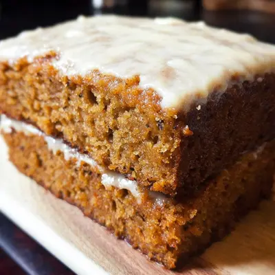 Moist Applesauce Cake: Healthy & Oil-Free Dessert