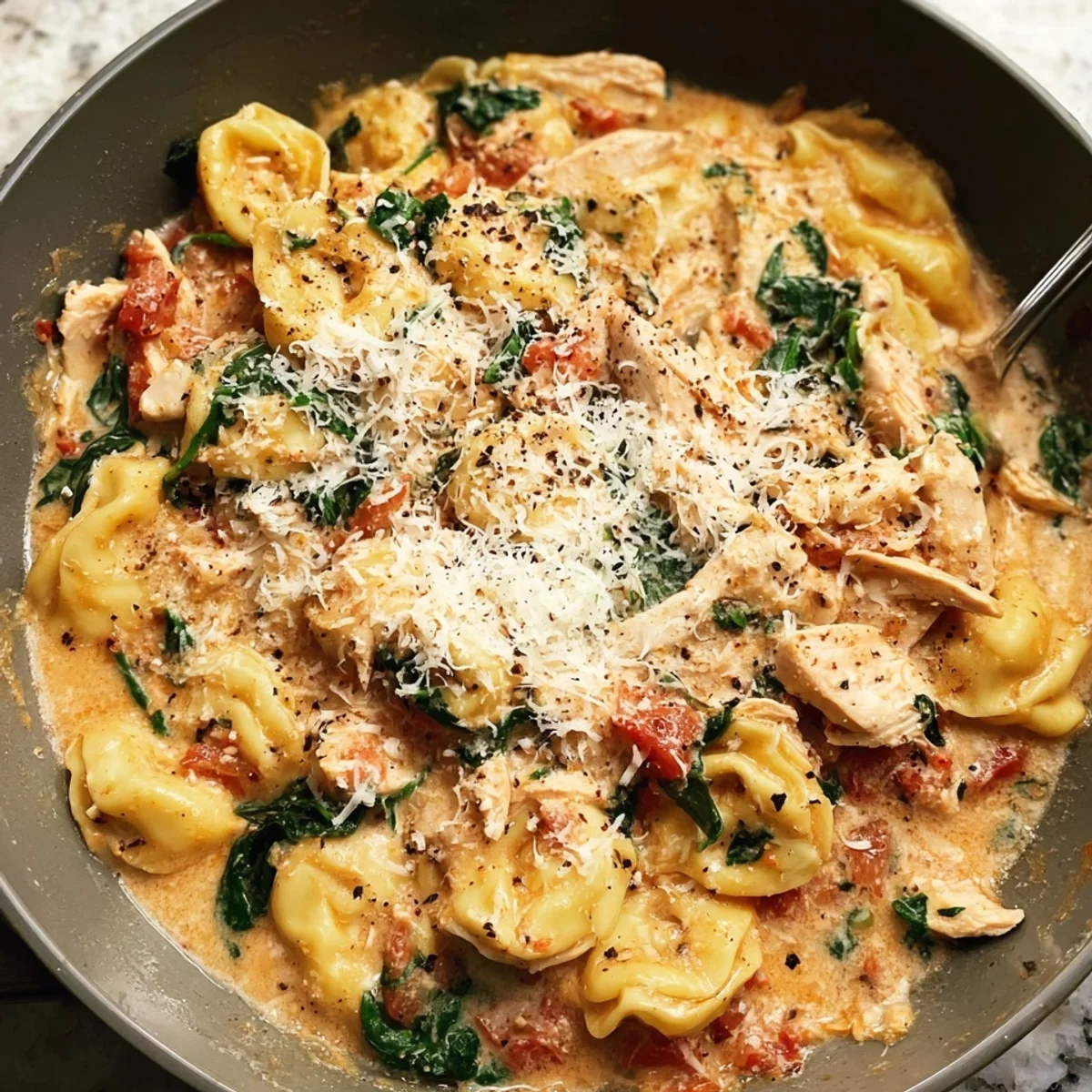 One-Pan Chicken Tortellini: Quick & Easy Dinner